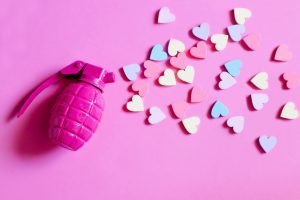 Read more about the article Love-Bombing – what is it and how can you spot it?